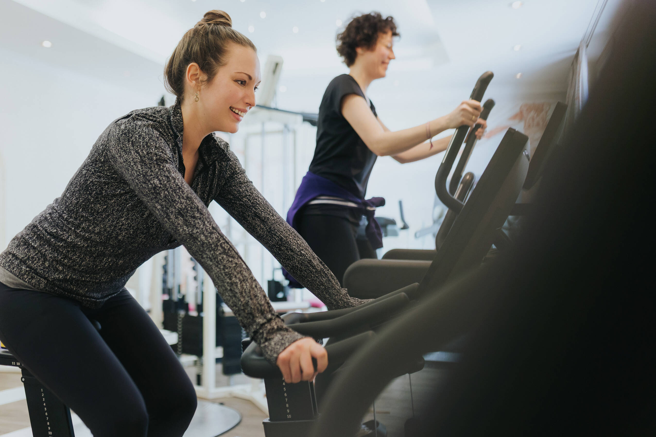 Fitnessraum Crosstrainer Rad