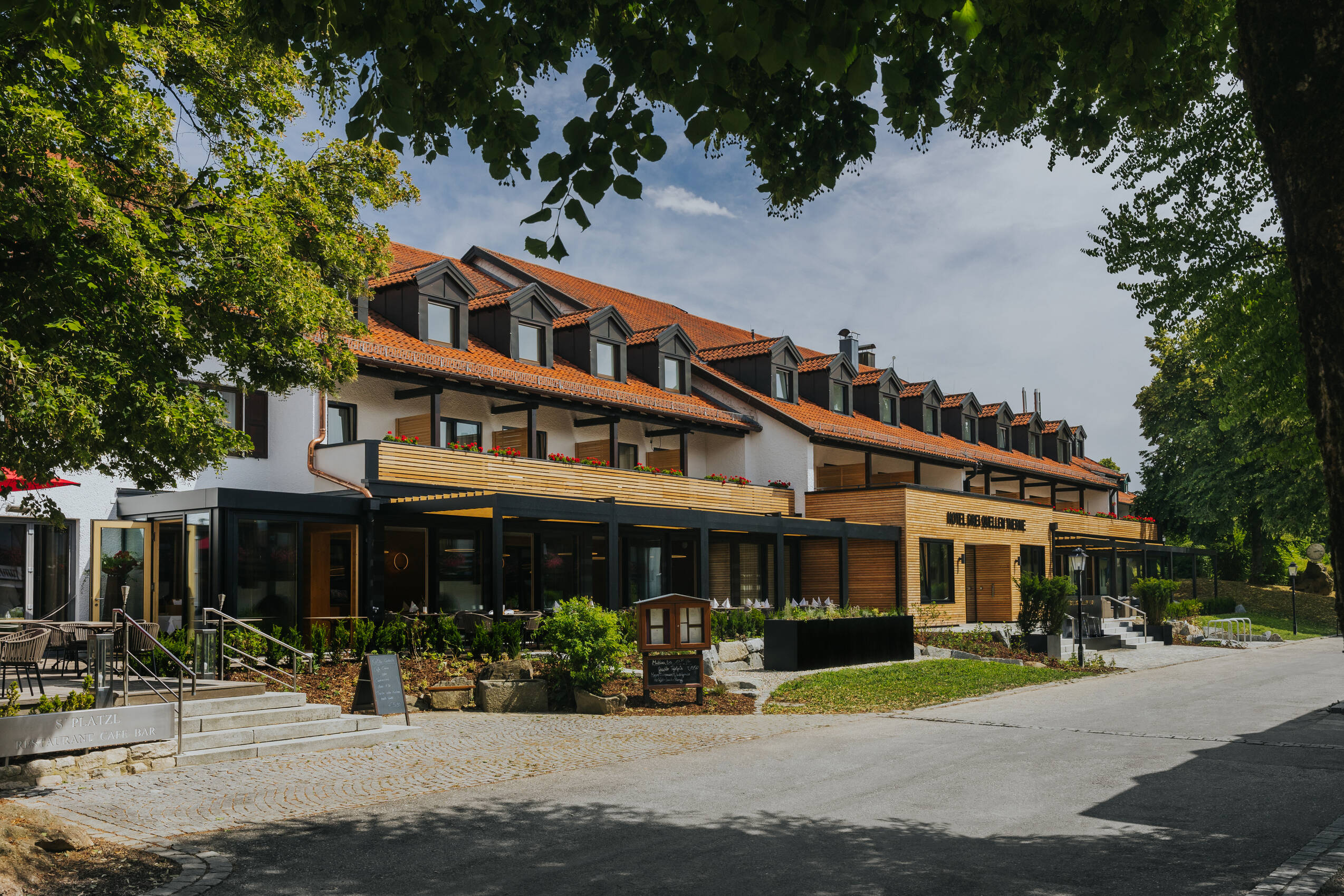 Hotel Drei Quellen Therme   Außenansicht